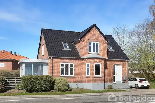 Villa på Grenåvej 703, 8541 Skødstrup