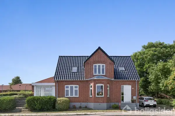 Villa på Grenåvej 703, 8541 Skødstrup