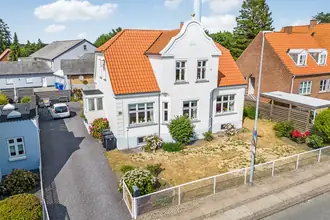 Villa på Østerbrogade 101, 4800 Nykøbing F