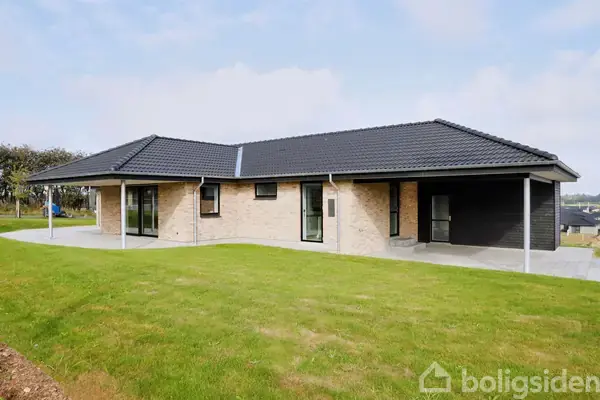 Villa på Karen Poulsens Vej 56, 9300 Sæby