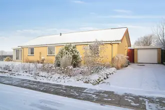 Villa på Kappelagervej 6, Gjerlev, 8983 Gjerlev J