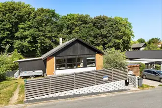 Villa på Uglemosen 7, 3390 Hundested