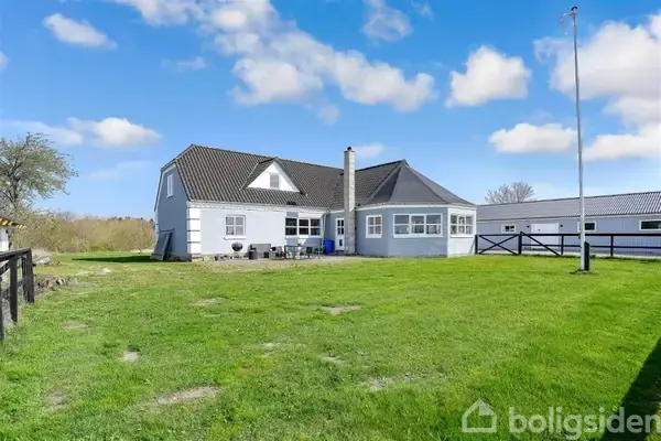 Landejendom på Fælledvej 2, 4350 Ugerløse