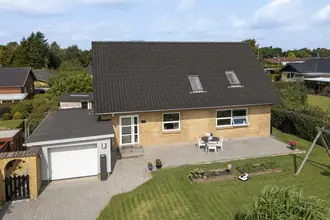 Villa på Højgårdvej 17, Tjørring, 7400 Herning
