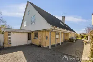 Villa på Nyker Hovedgade 18A, 3700 Rønne
