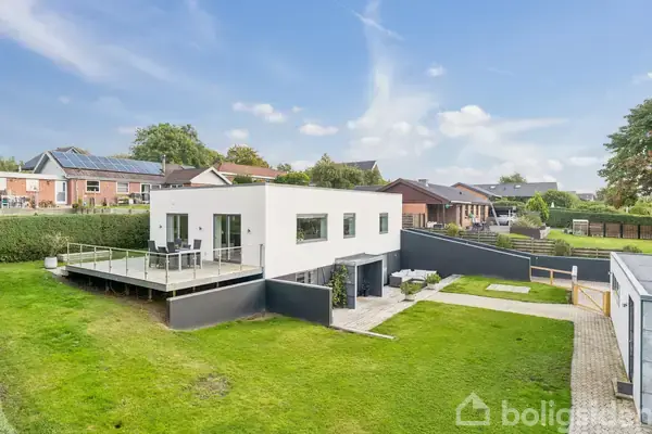 Villa på Damvej 80, 8471 Sabro