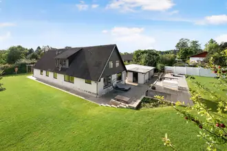 Villa på Vestervangsparken 1B, Fastrup, 8355 Solbjerg