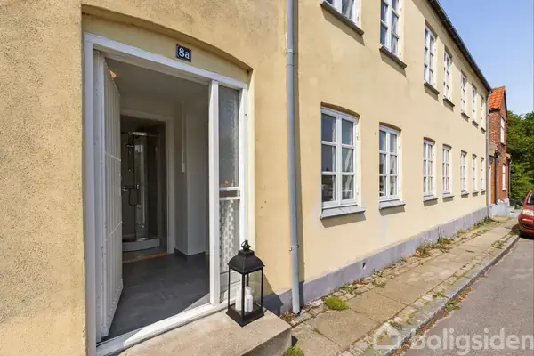 Ejerlejlighed på Kirkegårdsvej 8A, 8400 Ebeltoft