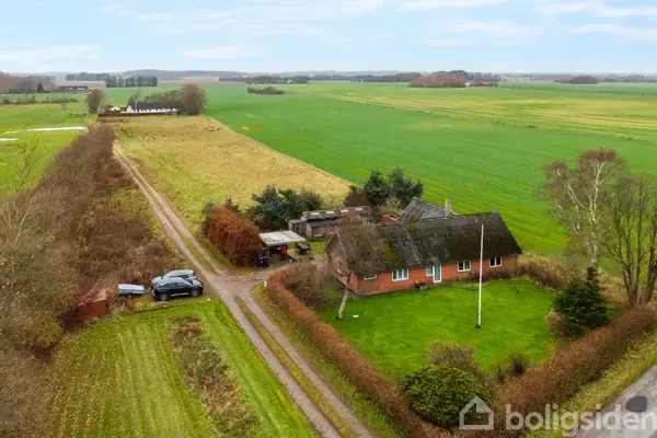 Villa på Helleskovvej 1, 7480 Vildbjerg