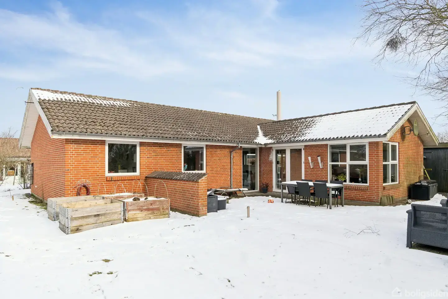 Indbydende villa med god planløsning i attraktivt kvarter