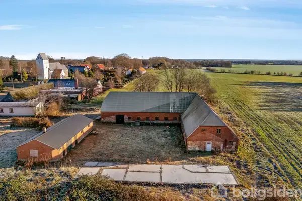 Planteavlsgård/-jord på Krosvinget 3, 6818 Årre