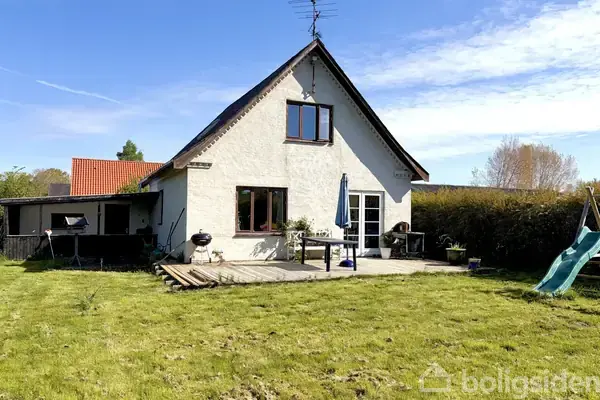 Villa på Engmosevej 19, 4800 Nykøbing F