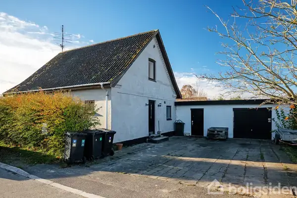 Villa på Engmosevej 19, 4800 Nykøbing F