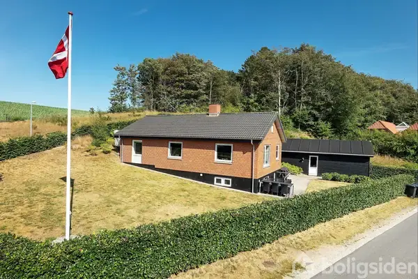 Villa på Hjarbækvej 29E, 8831 Løgstrup