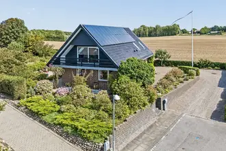 Villa på Bellisvænget 21, Grønnemose, 5560 Aarup