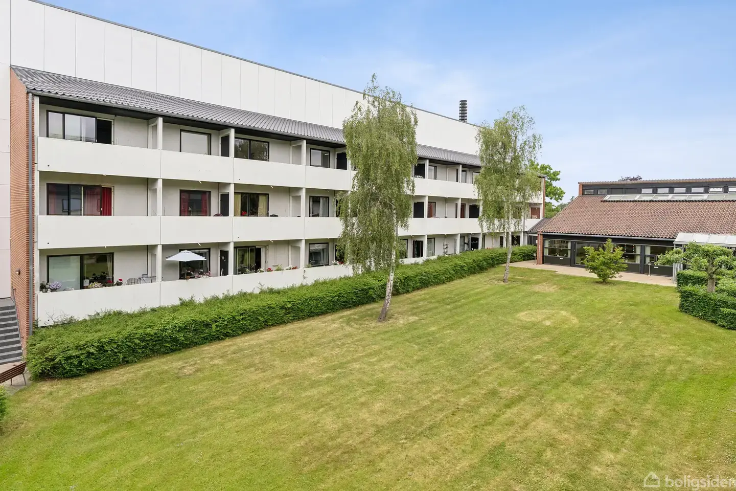Lejlighed med grøn udsigt.