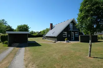 Fritidshus på Strandkrogen 13, Sælvig, 8305 Samsø