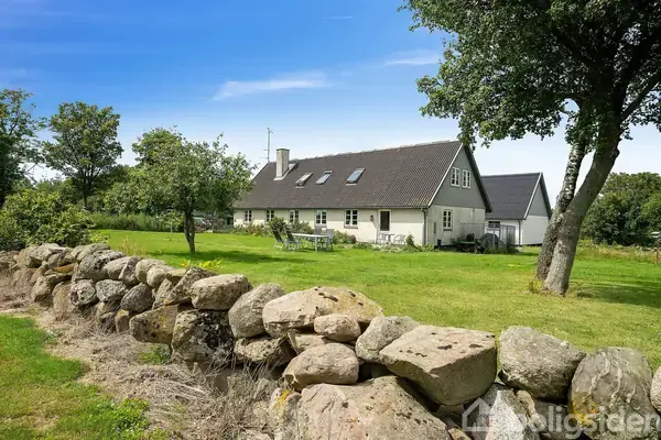 Landejendom på Puggevej 1, 3760 Gudhjem
