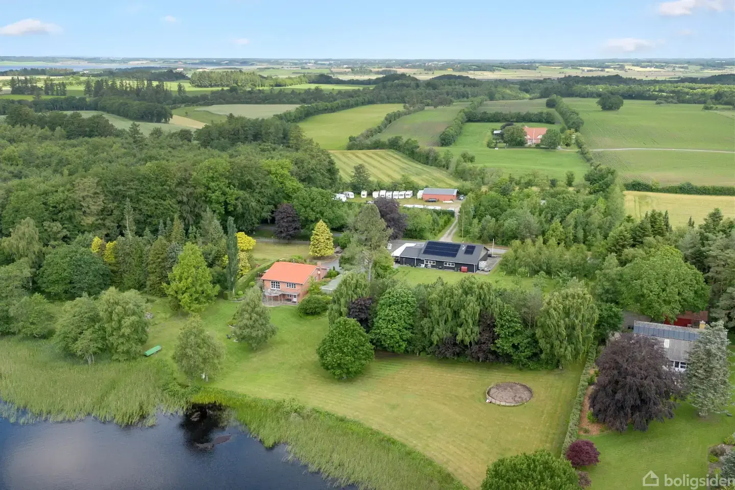Landbrugsejendom lige udenfor Viborg by