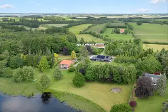 Landejendom på Lyngsøvej 5, 8800 Viborg