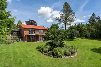 Landejendom på Lyngsøvej 5, 8800 Viborg
