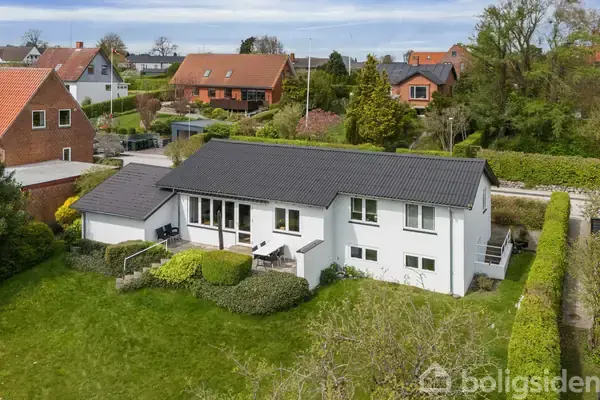 Villa på Syrenvej 8, 8500 Grenaa