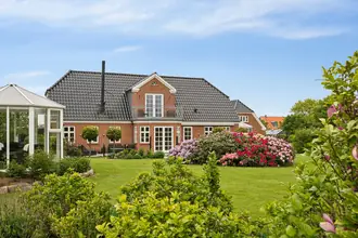 Landejendom på Nørre Vilstrup Bygade 61, 6100 Haderslev