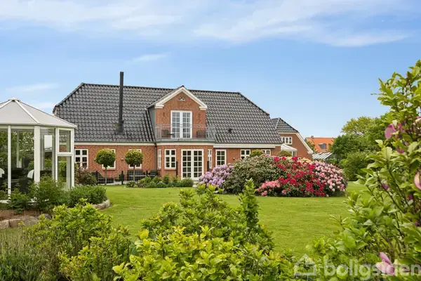 Landejendom på Nørre Vilstrup Bygade 61, 6100 Haderslev