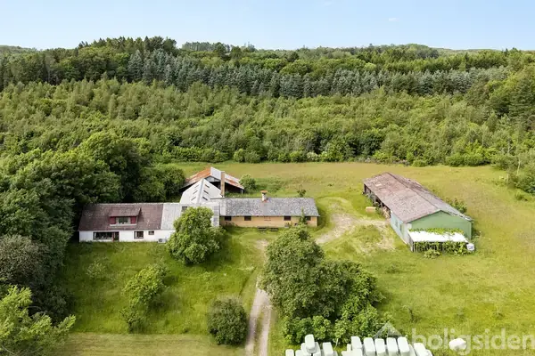 Landejendom på Fjelstedvej 62, 9870 Sindal