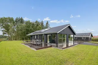 Fritidshus på Skovvej 20, Hvalpsund, 9640 Farsø