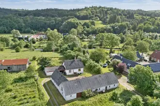 Landejendom på Vilholtvej 8, Vilholt, 8660 Skanderborg