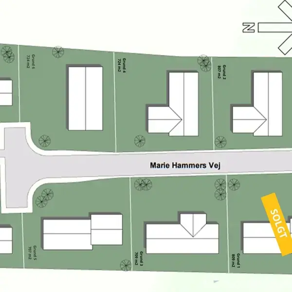 Kort over et boligområde viser syv parceller langs Marie Hammers Vej. Én parcel er markeret med "SOLGT" i gult. Vejen løber parallelt med Nørregade mod nord.