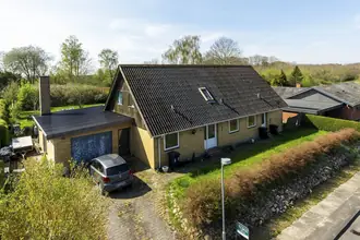 Villa på Sønderhøj 36, 4960