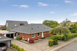 Villa på Liljevænget 8, Hjerting, 6710 Esbjerg V