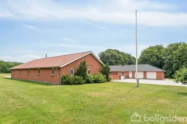 Landejendom på Bollervej 17, 8800 Viborg