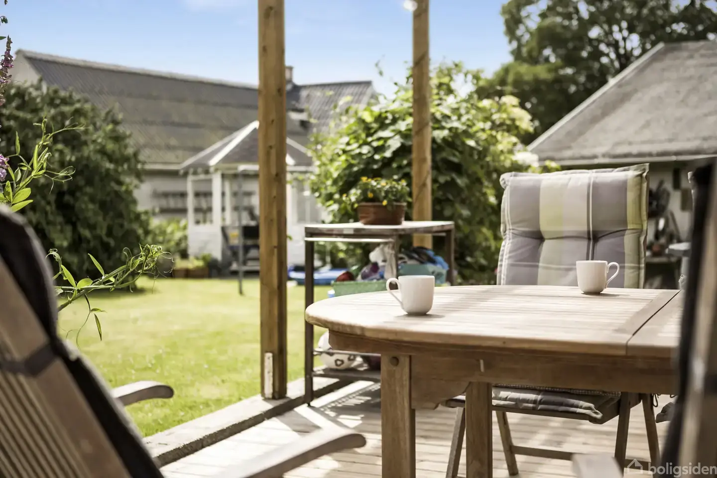 Familievenlig villa i Randers med charmerende indretning, to stuer en suite og funktionel planløsning i grønne omgivelse - Visning 2