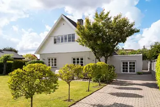Villa på Paris Boulevard 12, 2650 Hvidovre