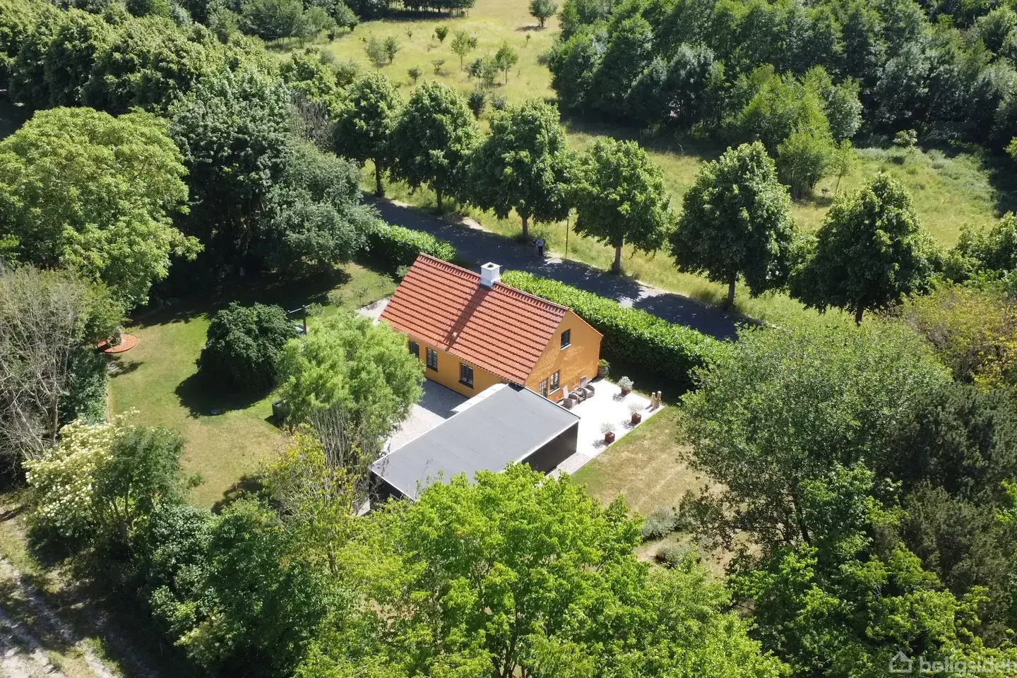 Villa på Ladegårdsalleen 6, 4300 Holbæk
