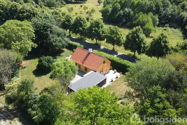 Villa på Ladegårdsalleen 6, 4300 Holbæk