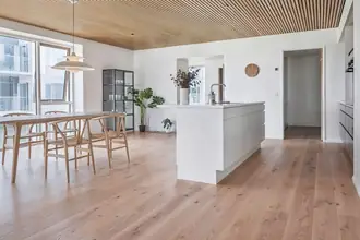 Ejerlejlighed på Strandvejen 90, th., 8400