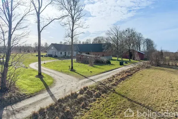 Landejendom på Herningvej 81, 7260 Sønder Omme