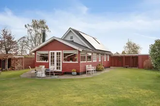 Fritidshus på Gyvelvej 6, Høll, 7080 Børkop