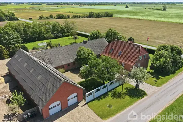 Villa på Sneumgårdsvej 1, 6731 Tjæreborg