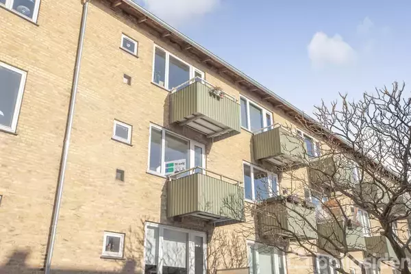 Sorrentovej 2, 1. mf., København S