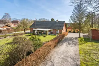 Landejendom på Viborgvej 93, Kvorning, 8830 Tjele