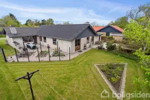 Villa på Agervej 100, 9800 Hjørring