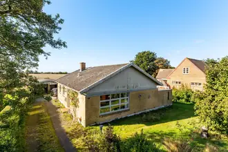 Villa på Rønnevej 13, Aakirkeby, 3720 Aakirkeby