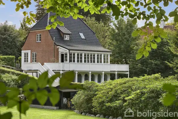 Villa på Dronninggårds Alle 34, 2840 Holte