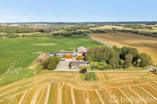 Kvæggård/-jord på Brøndenvej 56, 9750 Østervrå