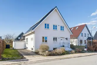 Villa på Ernebjergvej 7, 5230 Odense M